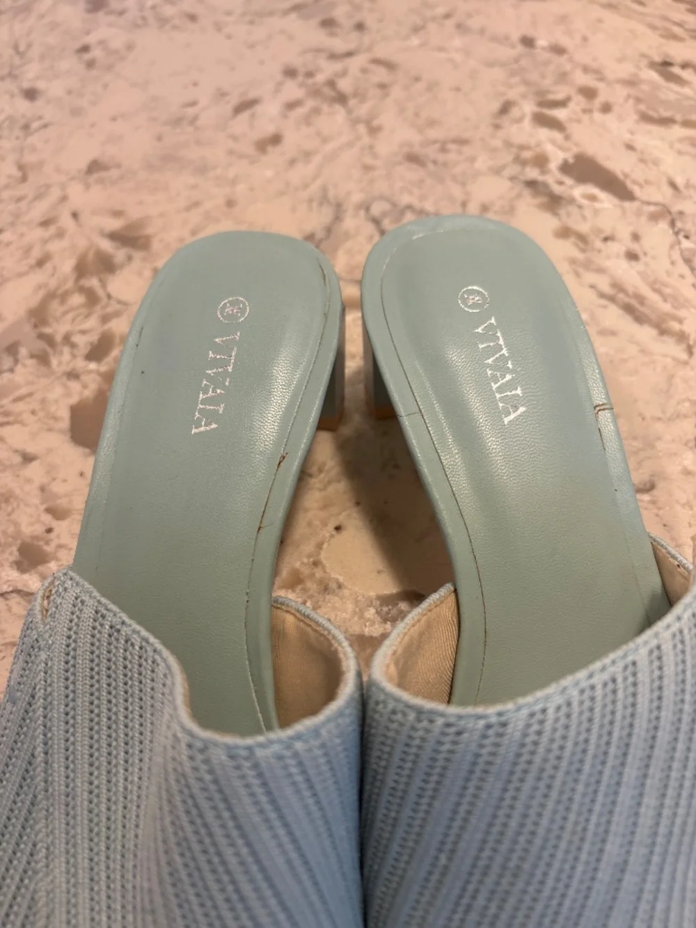 Women’s Vivaia Light Jade Sandals Knit Upper Block Heel Sz 39